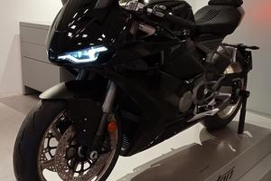 Norton V4 MANX-R APEX