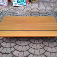 Tavolino “Rimadesio” vetro e faggio