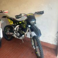 Husqvarna TE 250 4t targato