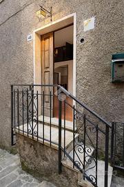 CASA SEMINDIPENDENTE A BASSANO IN TEVERINA