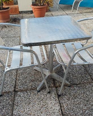 Tavolo alluminio con 2 sedie