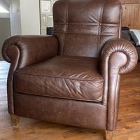 Poltrona Frau in pelle fiore tabacco restaurata