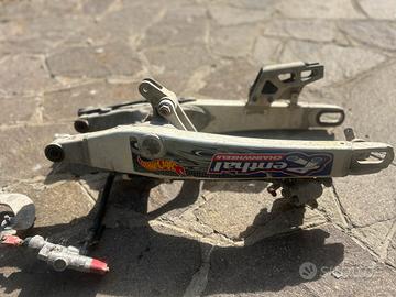 Forcellone Yamaha yz 125 2005