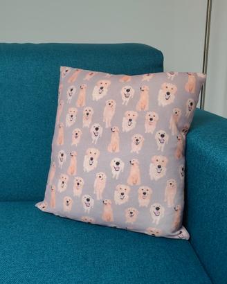 federa cuscino con cani golden retriever 