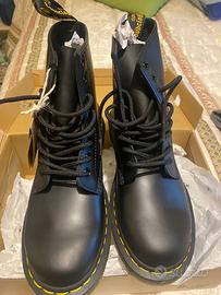 Dr. Martens Smooth black n.40 NUOVE