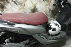 Moto in perfette condizioni sia tweet che peapol