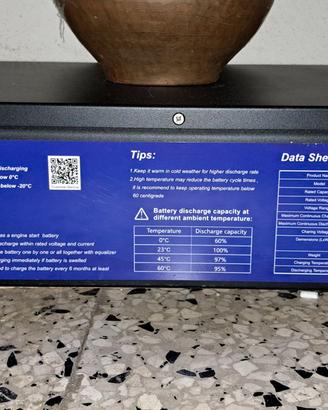 Batteria per fotovoltaico + inverter e regolatore