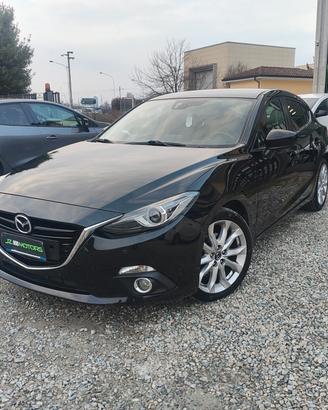 Mazda 3 1.5 SKYACTIVE