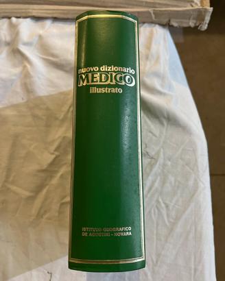 Il "Nuovo dizionario medico illustrato"