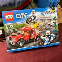 Lego City 60137 Autogrù in panne