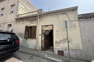 CASA INDIPENDENTE A OSSI