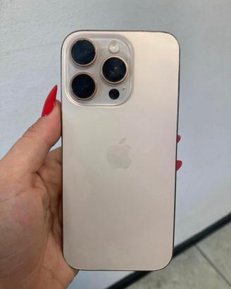 Iphone 16 pro (utilizzato solo 1 anno)