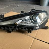 Faro destro e sinistro alfa romeo giulia
