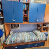 CAMERETTA COLORE AZZURRO, BLU E CILIEGIO