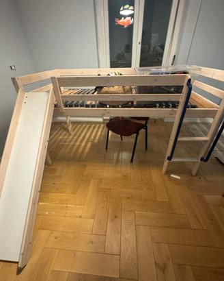 Letto a soppalco con scivolo e torretta Planes