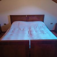 Letto legno massiccio vintage