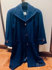 Cappotti Blu Cina, largo, morbido, in pura lana.