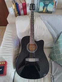 Chitarra acustica elettrificata+altr in descrizion