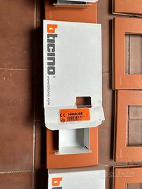 Placche Bi Ticino -Serie Living -linea Light