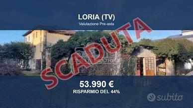 Immobile in asta di 261 m² con più di 5 locali a L