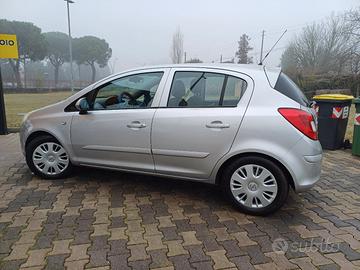 Opel corsa neopatentati gpl
