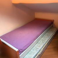 Letti singoli con letto supplementare sotto