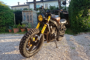 Suzuki GS 500 scrambler