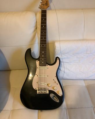 Squier Stratocaster YN6 del 1996 – 100€