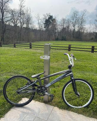 BMX STAYSTRONG PRO FORCELLA IN CARBONIO