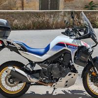 Honda Transalp XL750 2023 full opt