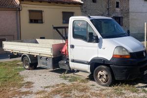 Renault trucks mascott