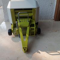 Bruder CLAAS ROLLANT 250 ROTO Cut