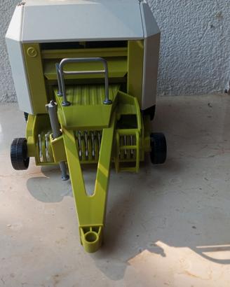 Bruder CLAAS ROLLANT 250 ROTO Cut