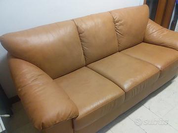 Divano in pelle perfette condizioni