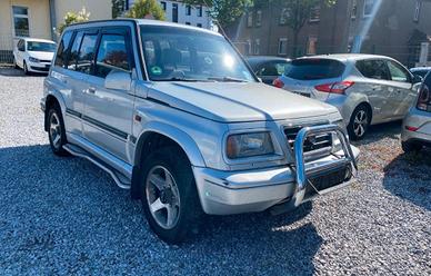 vitara accessiorata con vetri elettrici tettuccio