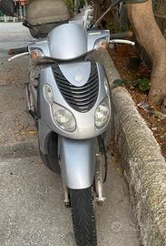 piaggio carnaby 200