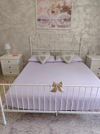 Letto stile shabby