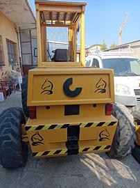 carrello elevatore  da cantiere