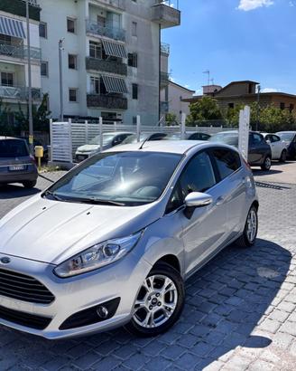 Ford Fiesta 1.5 TDCi 75CV 5 porte ST-Line