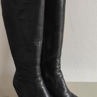 Stivali donna Bata con pelo n. 37 