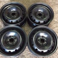 cerchi in ferro toyota yaris 14 e 15