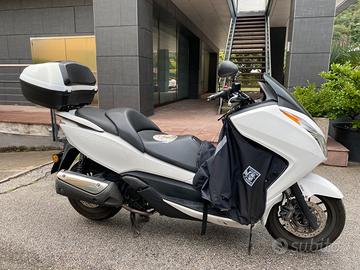 Honda forza 300