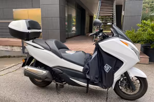 Honda forza 300
