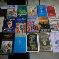 16 libri  Danielle Steel con umido gatti