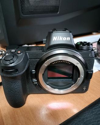 Nikon Z7 45,7MP 1783 scatti sistema mirrorless