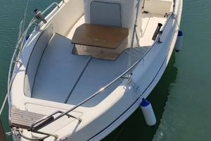 Barca winnebago 19 + motore mercury 40 cv