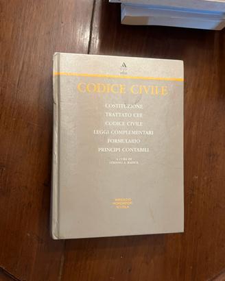 Codice Civile – Stefano A. Radice Mondadori
