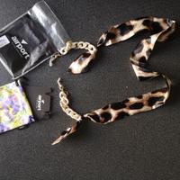 Catenella occhiali donna foulard animalier