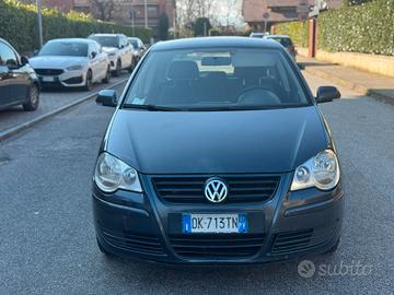 Volkswagen Polo 1.2/70CV 12V 5p. Trendline