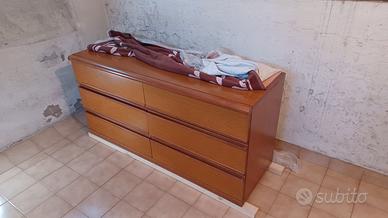 Cassettiera con specchio